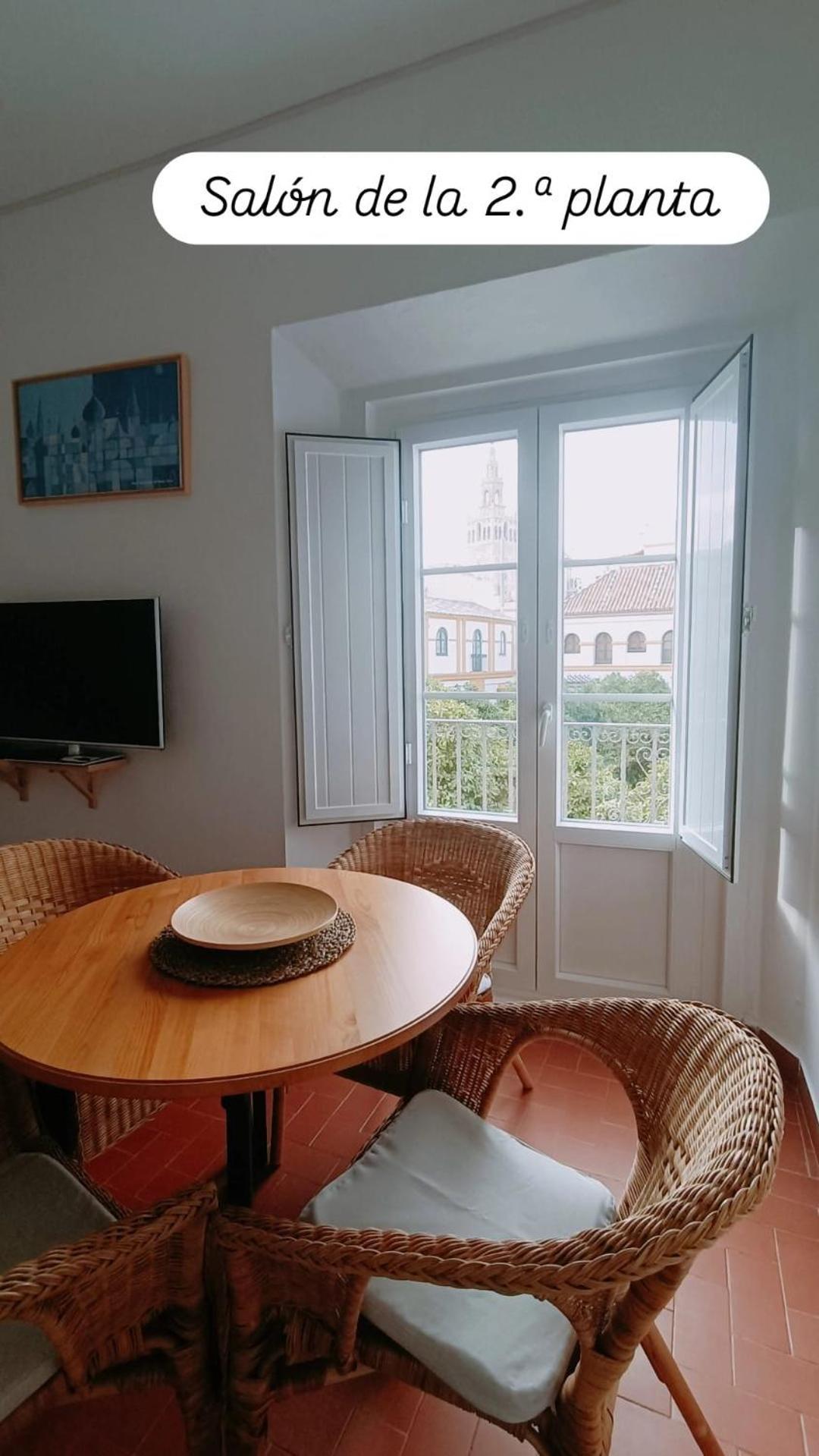 Apartamentos En La Plaza Dona Elvira, 7 Sewilla Zewnętrze zdjęcie